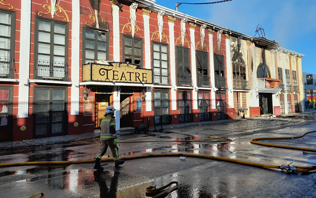 Mummy, I love you, were going to die—Spain club fire kills 13