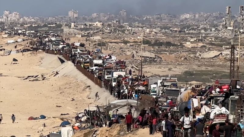 Gaza Crisis: 100,000 Displaced Live in the Open